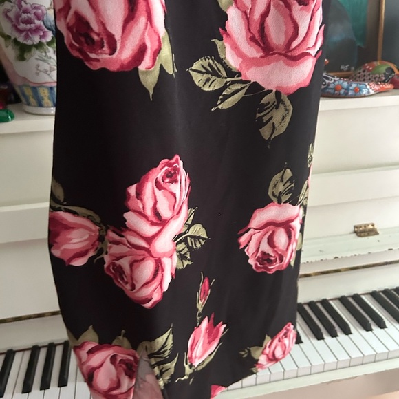 Guess Los Angeles Roses Black and Pink Bodycon Dress Small NWT S - Picture 10 of 16